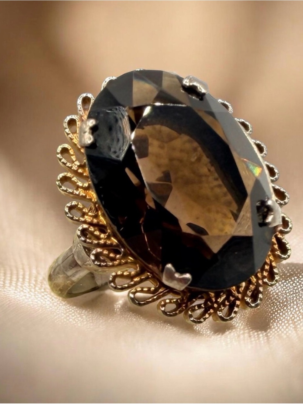 Vintage 1960s gold-tone adjustable smokey quartz cocktail ring - Picture 14 of 14